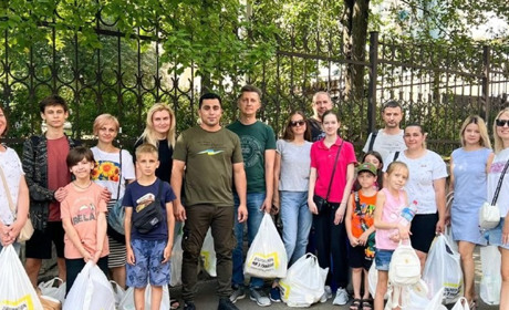 Гуманітарна допомога для переселенців з Херсонщини, які живуть у Києві та області: як отримати