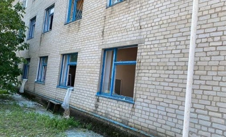 Ворожа артилерія обстріляла п'ять населених пунктів на Херсонщині: зруйновані будинки, поранені люди