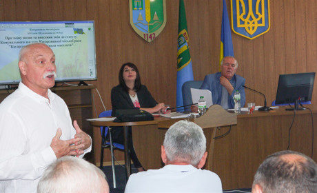 У Кагарлицькій мистецькій школі вчитимуться й дорослі, а школи громади стали ліцеями й гімназіями