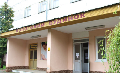 У Дрогобицькому пологовому за тиждень народились 15 малюків: їх зустрічають фанфарами