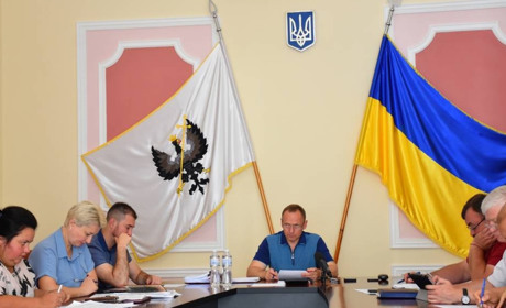 В міськраді визначились із сумою, яку виділять чернігівцям на відновлення вікон