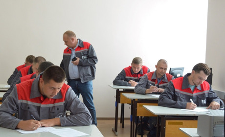 Конкурс профмайстерності серед водіїв РАЕС: досвід має значення