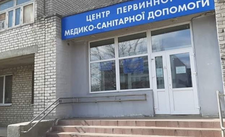 З жителями Попаснянської та Гірської громад медики працюють дистанційно. Яку допомогу надають