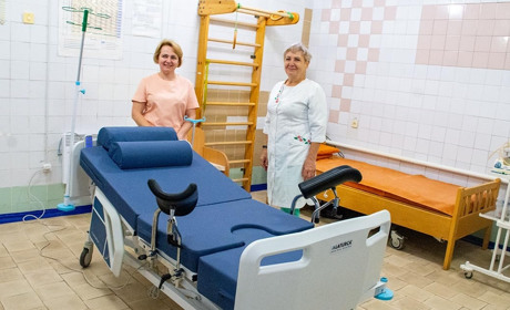 Народжувати в комфорті: в Кагарлику пологове відділення отримало устаткування від благодійників