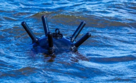 На Одещині виявили міну, що дрейфувала в морі (ВІДЕО)