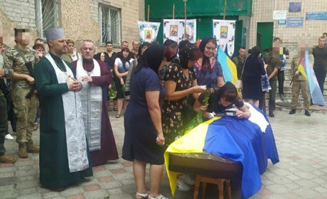 І знову під Білогіркою загинув земляк. У Вараші похоронили гранатометника