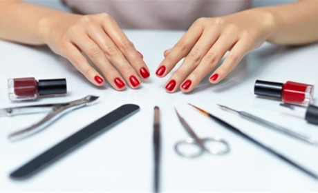 Все для манікюра: як обрати головне і не переплатити