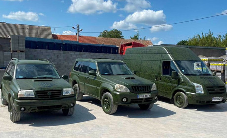 Волонтери з Тернопільщини передадуть автомобілі для бійців Запоріжжя