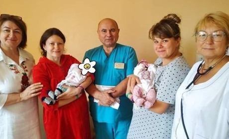 З народження у вишиванці: у День Незалежності чернігівські немовлята отримали подарунки. Фото