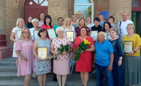 Українці ніколи не змінюють традицій. У Ніжині відбулася серпнева освітянська конференція