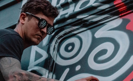 Художник з Нової Каховки взяв участь у проекті «Потяг до перемоги»