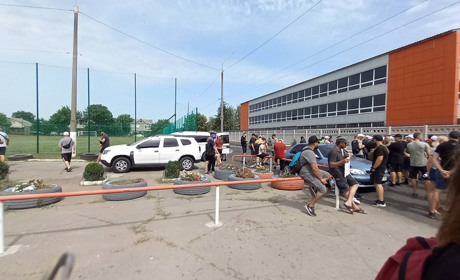 У Жовтих Водах СБУ зупинила роботу тютюнової фабрики: деталі справи