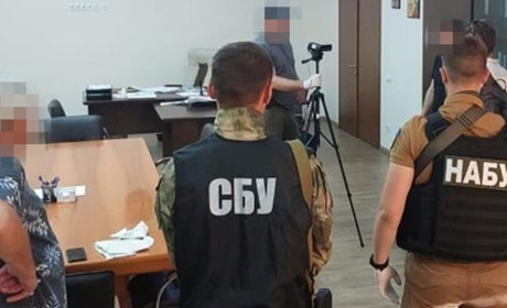 Запорізьких високопосадовців підозрюють у розкраданні гумдопомоги на мільйони доларів США