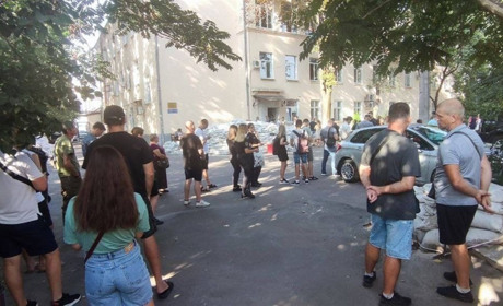 Запитали у лікарні: чи можна в Біляївці здати кров для поранених військових, чи є така потреба