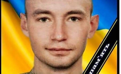 Війна залишила батьків без єдиного сина: загинув стрілець із Жовтих Вод Максим Виногродський