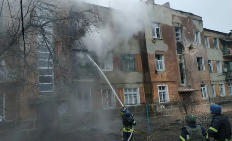 Не зрадив присязі та спасав людей у напів оточеній Попасній. Історія рятувальника