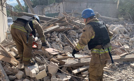 Рятувальники завершили розбір завалів зруйнованої росіянами школи в Курахово