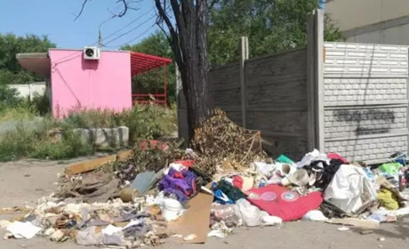 Окупанти виганяють жителів Сєвєродонецька на толоку. Пропагандистські “прибирання” закінчилися