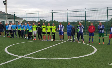 Над головами дощ, а під ногами – м'яч: у Гадячі відбувся щорічний турнір з міні-футболу