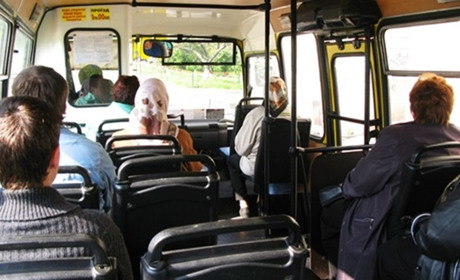 В Торецьку відновлений рух ще по одному автобусному маршруту. Графік