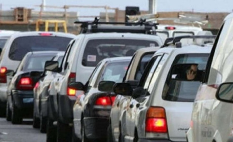 Окупанти тікають з Луганщини у бік Росії. Чому на кордоні кілометрові черги