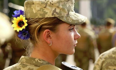 Взяття українських жінок на військовий облік відтермінували ще на рік