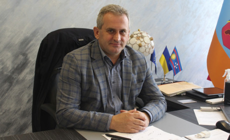 Чи будуть школи навчатися офлайн взиму, про дороги, тротуари та інше розповідає Володимир Саволюк