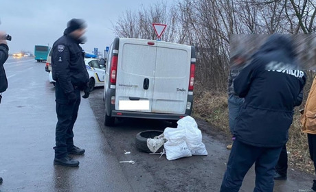 Колишнього сільського голову з Дубровиччини засудили за купівлю 33 кг бурштину