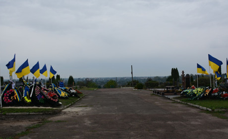 У Золотоноші з тугою і сумом попрощалися з 25-річним земляком