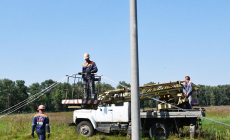 Відновлено електропостачання в більшості сіл області, які через негоду опинилися без світла