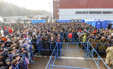 Через дамбу в Печенігах переходу немає. Як виїхати з окупованої на підконтрольну територію України