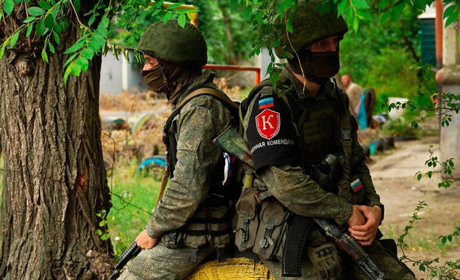 На Скадовщині чоловіків кличуть до "народної міліції", а пенсіонерам обіцяють "туристичні подорожі"