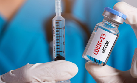 В Україні дозволили 2-гу бустерну дозу від COVID-19. Де можна зробити щеплення сірогозцям