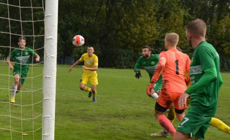 Футболісти мирівської "Дружби" перемогли столичний клуб "Атлет"