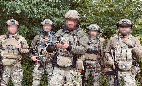 2 російських коптери вполювали українські мисливці за дронами на прикордонні Чернігівщини