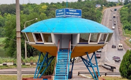 Водіїв автобусів без російської ліцензії окупанти не пропускатимуть через КПП "Василівка"