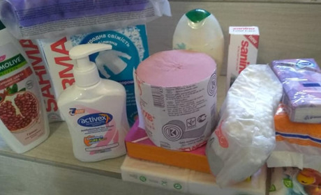 У Добропіллі видають гуманітарну допомогу: що і де можна отримати?