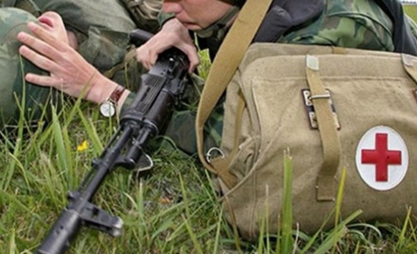 На Луганщині окупанти почали призов лікарів. Кого мобілізують до загарбницького війська