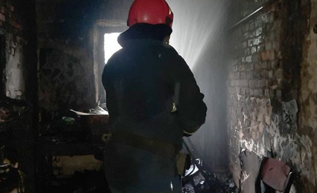 Господар оселі готував їжу та заснув: у Жовтих Водах через загоряння пательні постраждала дитина