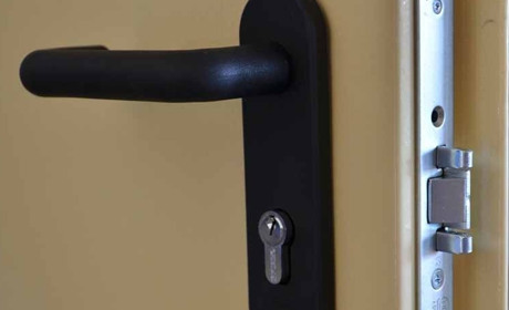 Чи потрібна ліцензія на монтаж протипожежних вікон