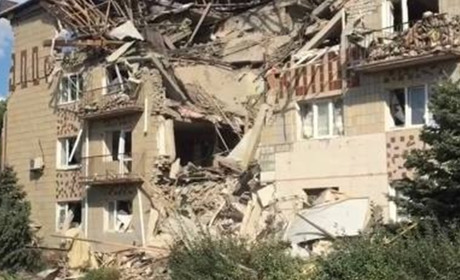 Гучні вибухи в Олешках: зруйнований готель, де жили окупанти