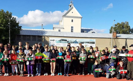 Вихованці ДЮСШ отримали подарунки від американських однолітків