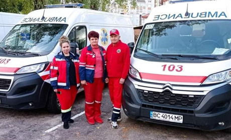 Червоноградські медики врятували переселенку із Бердянська, у якої зупинилися дихання і кровообіг