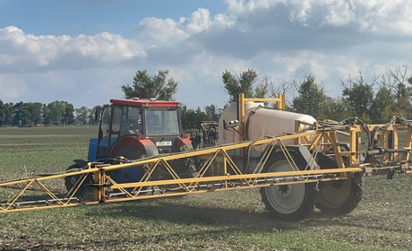 30% озимих та понад 10 тисяч вибухових предметів: як триває посівна на Донеччині