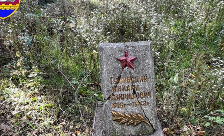 Російські окупанти руйнують пам‘ятники Другої світової війни на Херсонщині. Фото