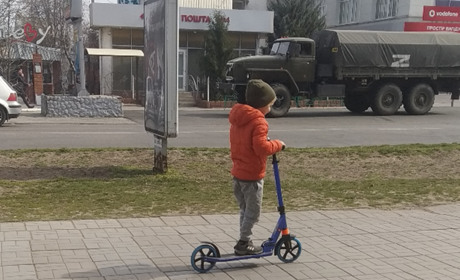 Росіяни хочуть взяти дітей з Херсонщини у заручники