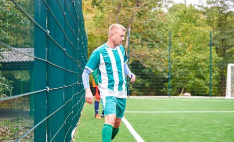 "Десять рацій поїхали на передову". Олександр Семеній про те, як футболісти збирали гроші для ЗСУ