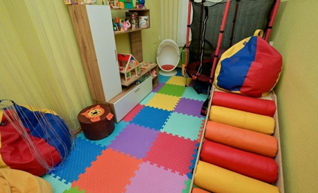 У Києві відкрили медично-психологічний простір для дітей з Торецької громади