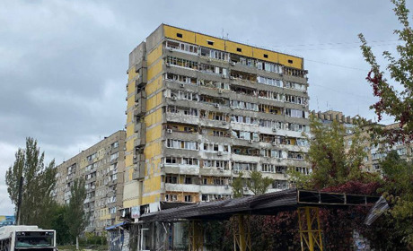 Щонайменше четверо загиблих та 19 поранених: наслідки ракетної атаки по Дніпру