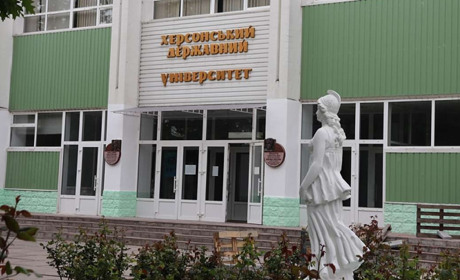 Херсонським викладачам-колаборантам рекомендують евакуюватися до Криму